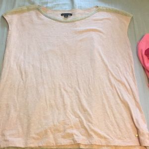 Sleeveless Tommy Hilfiger shirt